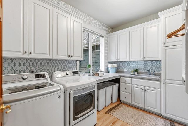 W279N5280 Hanover Hill COURT, Lisbon, WI 53089