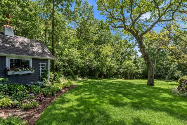 W279N5280 Hanover Hill COURT, Lisbon, WI 53089