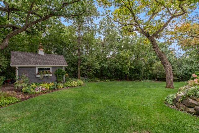 W279N5280 Hanover Hill COURT, Lisbon, WI 53089
