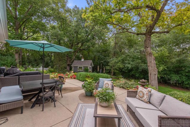 W279N5280 Hanover Hill COURT, Lisbon, WI 53089