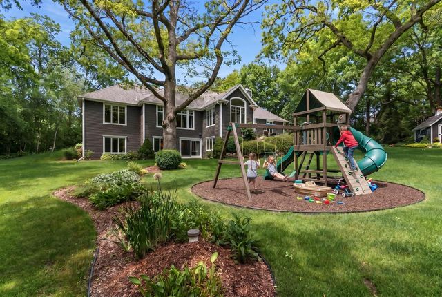 W279N5280 Hanover Hill COURT, Lisbon, WI 53089