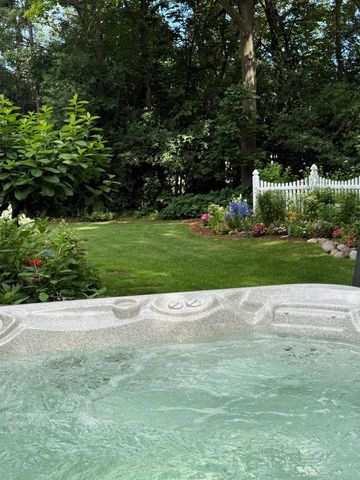 W279N5280 Hanover Hill COURT, Lisbon, WI 53089