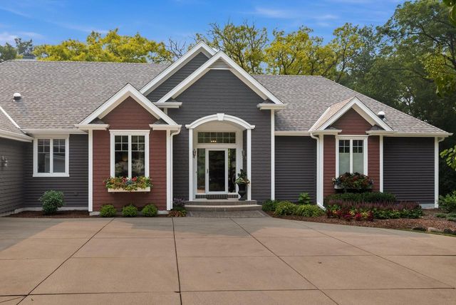 W279N5280 Hanover Hill COURT, Lisbon, WI 53089