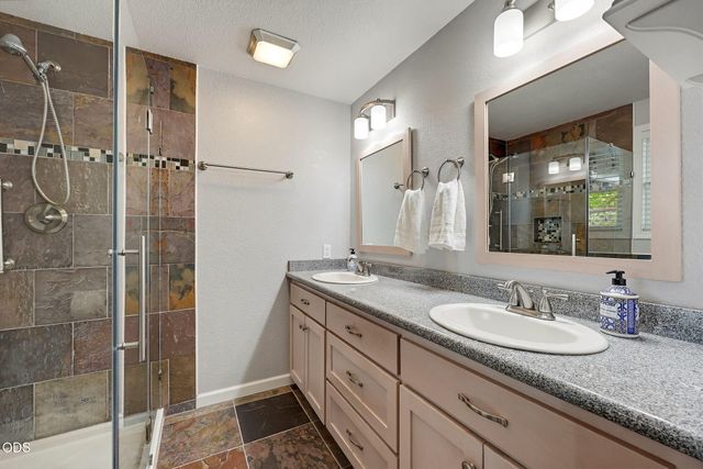 2867 Spring Hills Drive, Medford, OR 97504