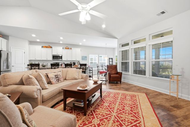 237 Sherwood Dr., Murrells Inlet, SC 29576