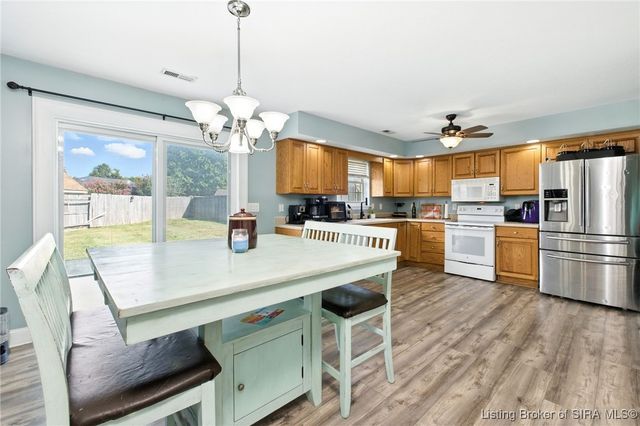 3224 Charlestown Jeffersonville Pike, Jeffersonville, IN 47130