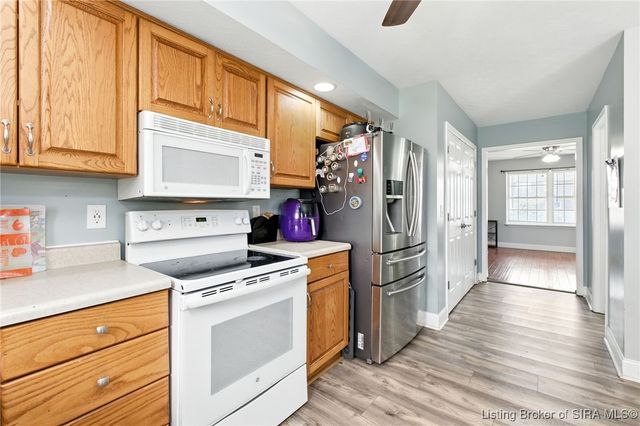 3224 Charlestown Jeffersonville Pike, Jeffersonville, IN 47130