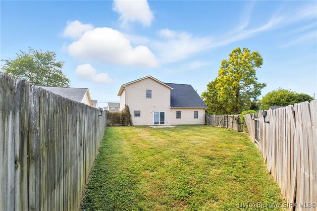 3224 Charlestown Jeffersonville Pike, Jeffersonville, IN 47130