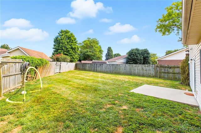 3224 Charlestown Jeffersonville Pike, Jeffersonville, IN 47130