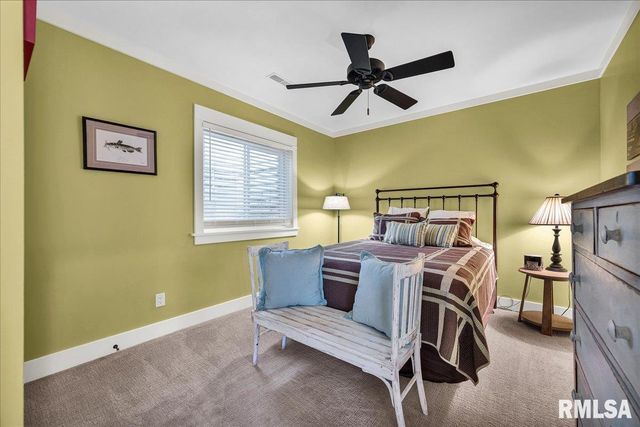 1015 Sunny Knoll Drive, Galesburg, IL 61401