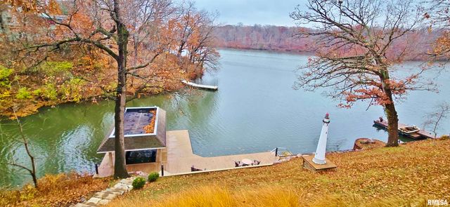 1015 Sunny Knoll Drive, Galesburg, IL 61401