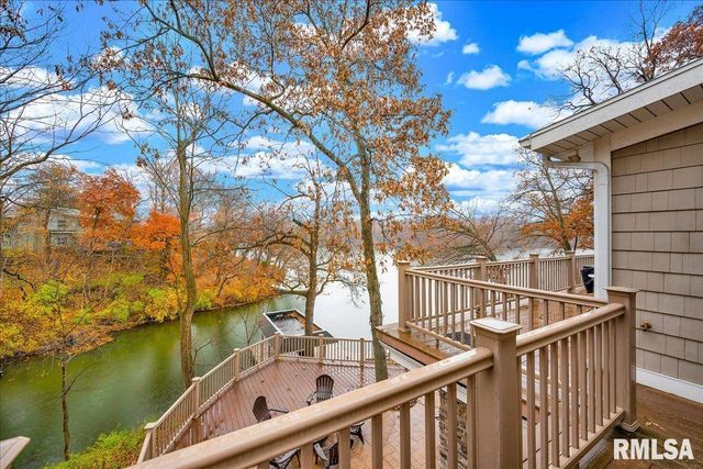 1015 Sunny Knoll Drive, Galesburg, IL 61401