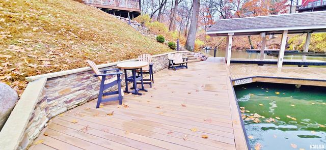 1015 Sunny Knoll Drive, Galesburg, IL 61401