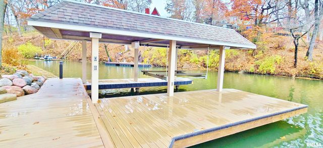 1015 Sunny Knoll Drive, Galesburg, IL 61401