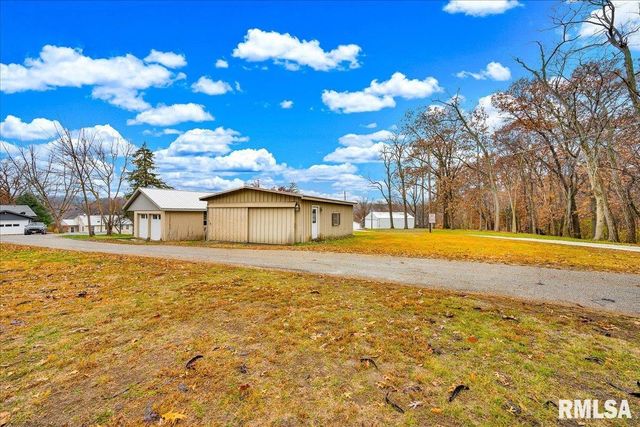 1015 Sunny Knoll Drive, Galesburg, IL 61401