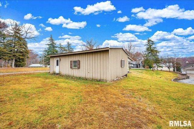 1015 Sunny Knoll Drive, Galesburg, IL 61401