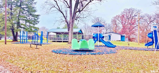 1015 Sunny Knoll Drive, Galesburg, IL 61401