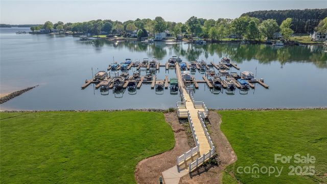 18809 Nautical Drive 203, Cornelius, NC 28031