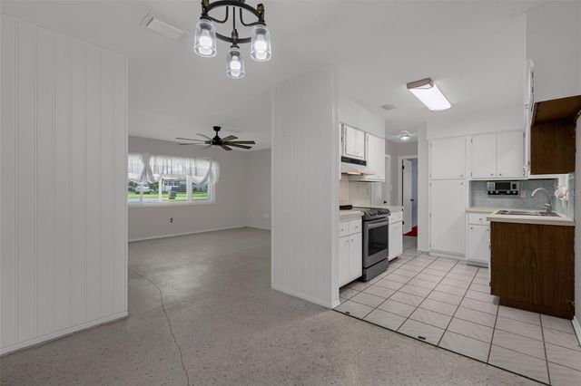 35505 CRESCENT DRIVE, Fruitland Park, FL 34731