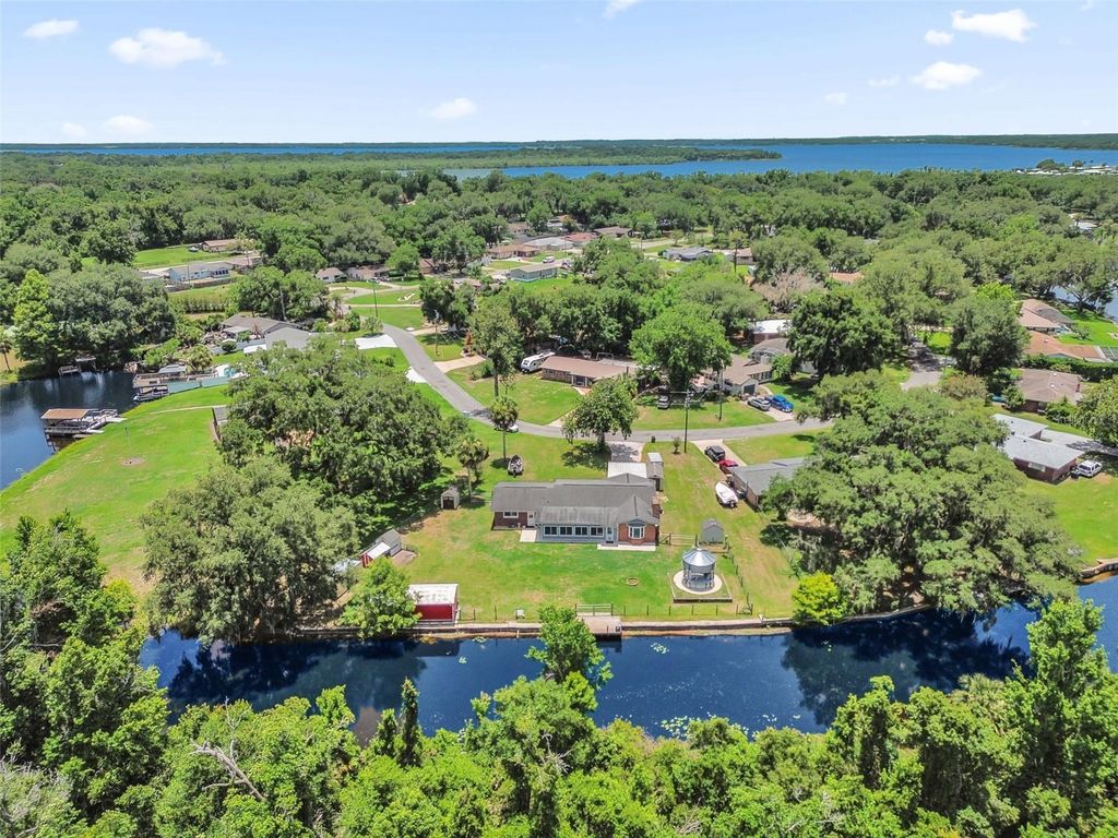 35505 CRESCENT DRIVE, Fruitland Park, FL 34731