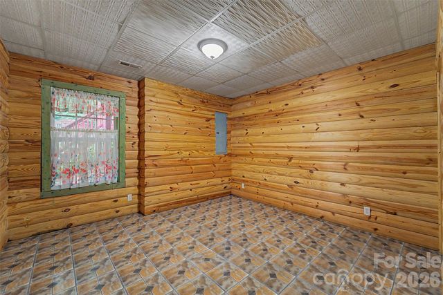 77 Pigeon Creek Trail, Bryson City, NC 28713