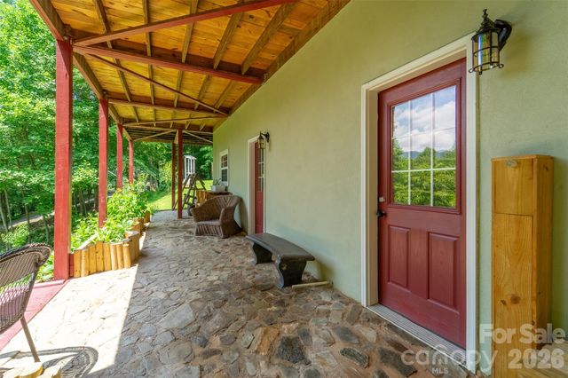 77 Pigeon Creek Trail, Bryson City, NC 28713