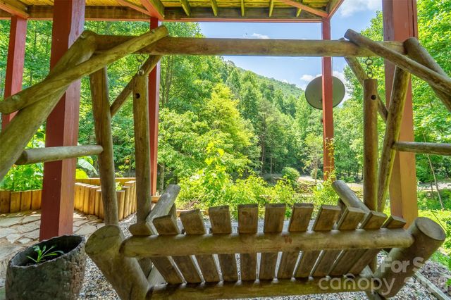 77 Pigeon Creek Trail, Bryson City, NC 28713