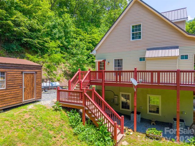 77 Pigeon Creek Trail, Bryson City, NC 28713