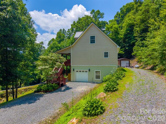 77 Pigeon Creek Trail, Bryson City, NC 28713