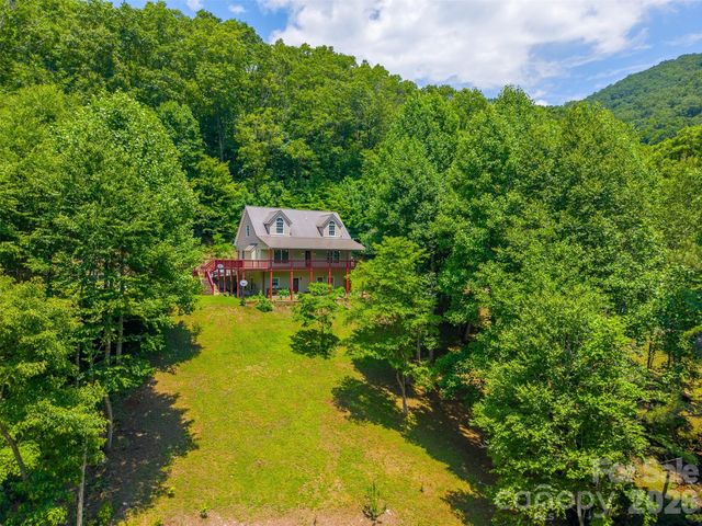 77 Pigeon Creek Trail, Bryson City, NC 28713