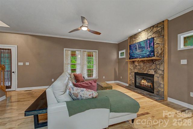 77 Pigeon Creek Trail, Bryson City, NC 28713