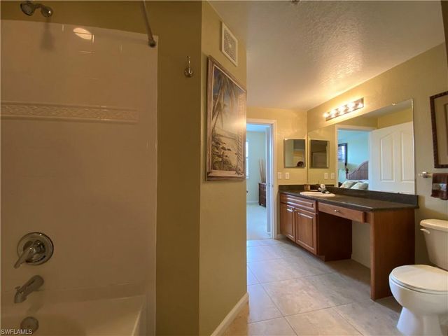 12940 Positano CIR 204, Naples, FL 34105