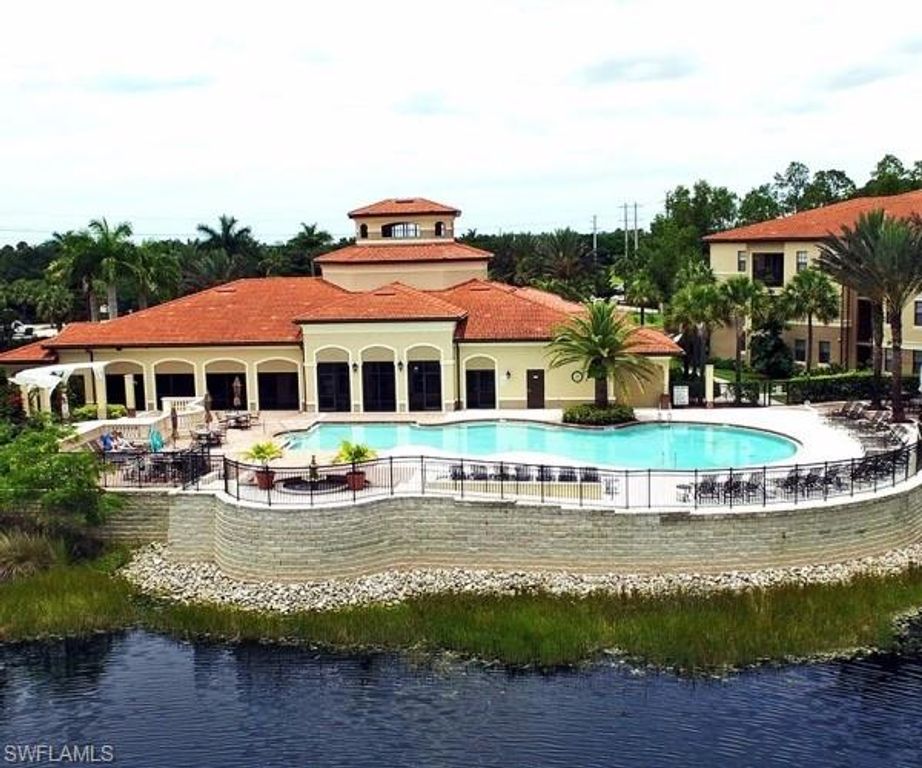 12940 Positano CIR 204, Naples, FL 34105