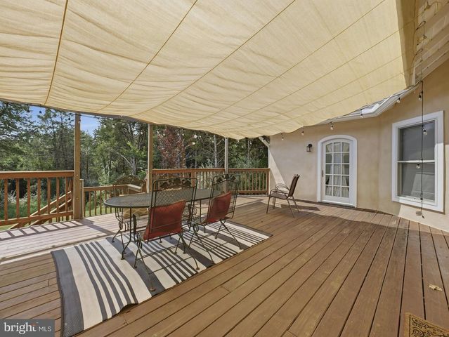 312 POTOMAC RIDGE LN, Shepherdstown, WV 25443