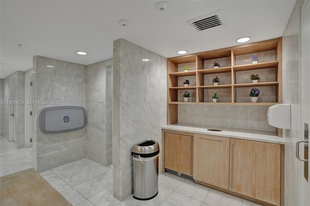 400 Sunny Isles Boulevard 116, Sunny Isles Beach, FL 33160