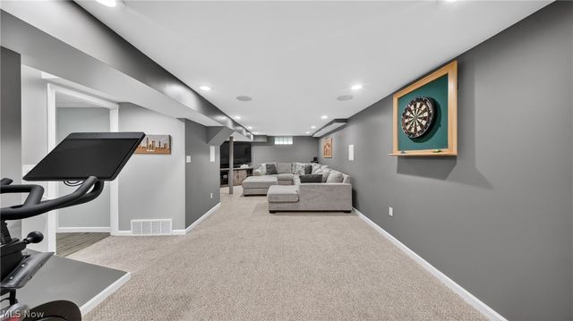 16168 Brinbourne Avenue, Middleburg Heights, OH 44130