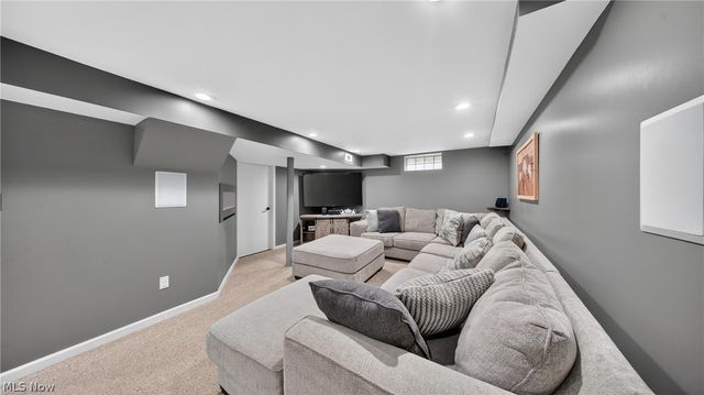 16168 Brinbourne Avenue, Middleburg Heights, OH 44130