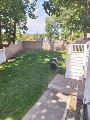 2 Filias 1, Manchester, MA 01944