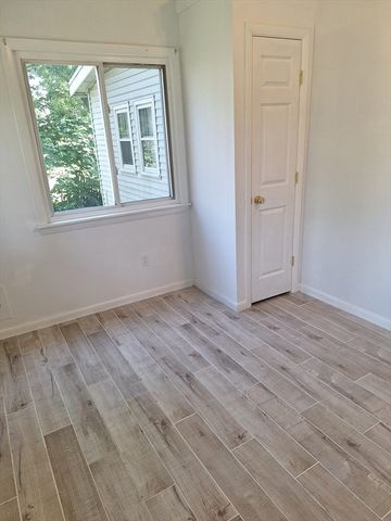 2 Filias 1, Manchester, MA 01944