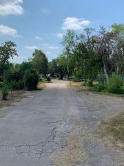 157 Cossin Road, Angleton, TX 77515
