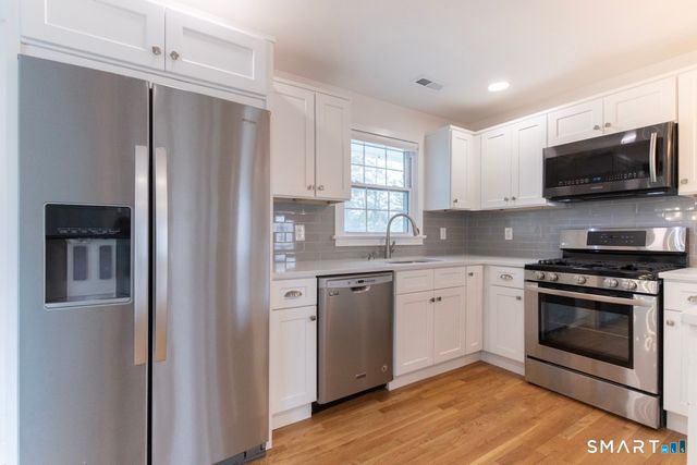 18 Maple Street, Trumbull, CT 06611