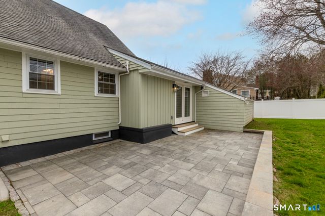 18 Maple Street, Trumbull, CT 06611