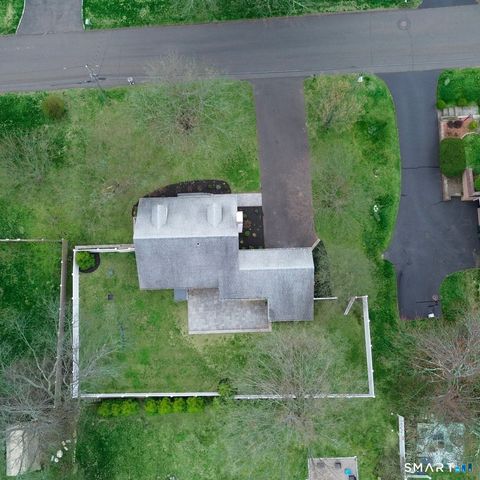 18 Maple Street, Trumbull, CT 06611