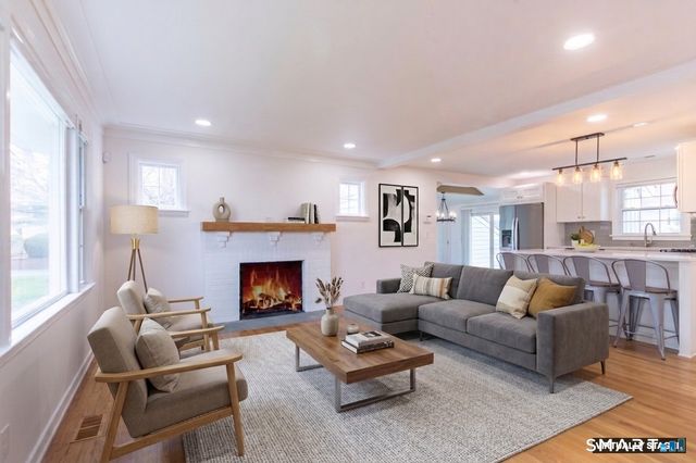 18 Maple Street, Trumbull, CT 06611