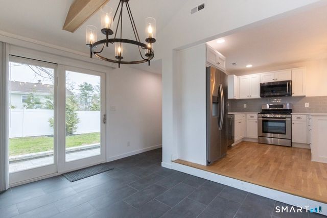 18 Maple Street, Trumbull, CT 06611