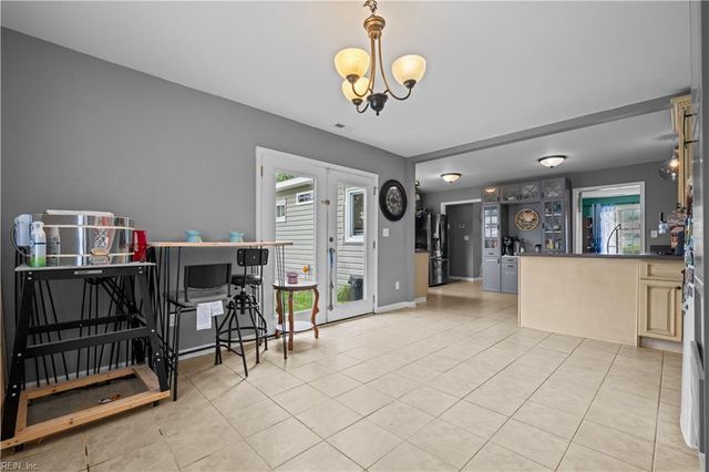 218 Logan DR, Portsmouth, VA 23701