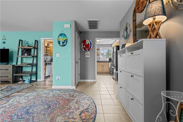 218 Logan DR, Portsmouth, VA 23701
