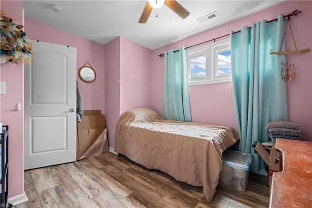 218 Logan DR, Portsmouth, VA 23701