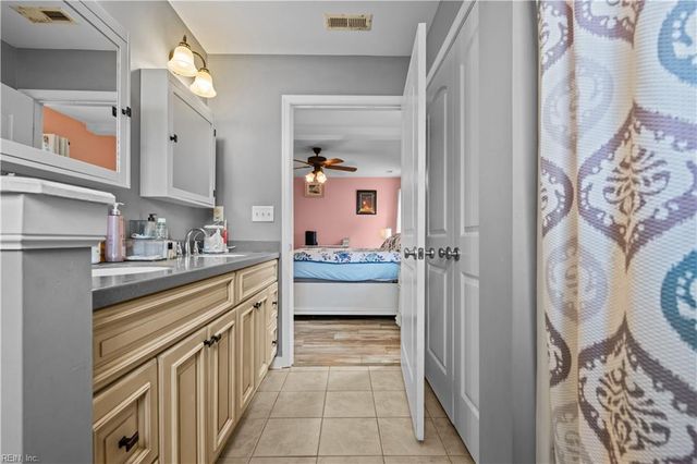 218 Logan DR, Portsmouth, VA 23701
