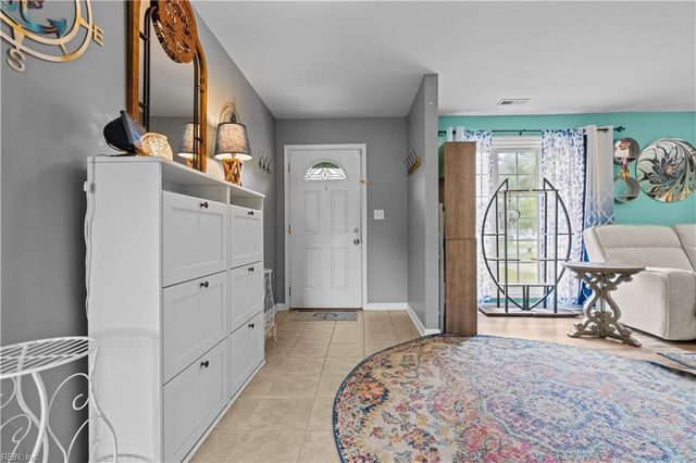 218 Logan DR, Portsmouth, VA 23701